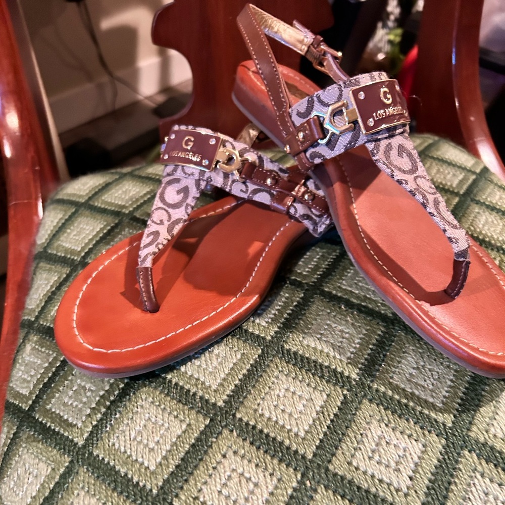 Guess Shoe’s size 7 1/2